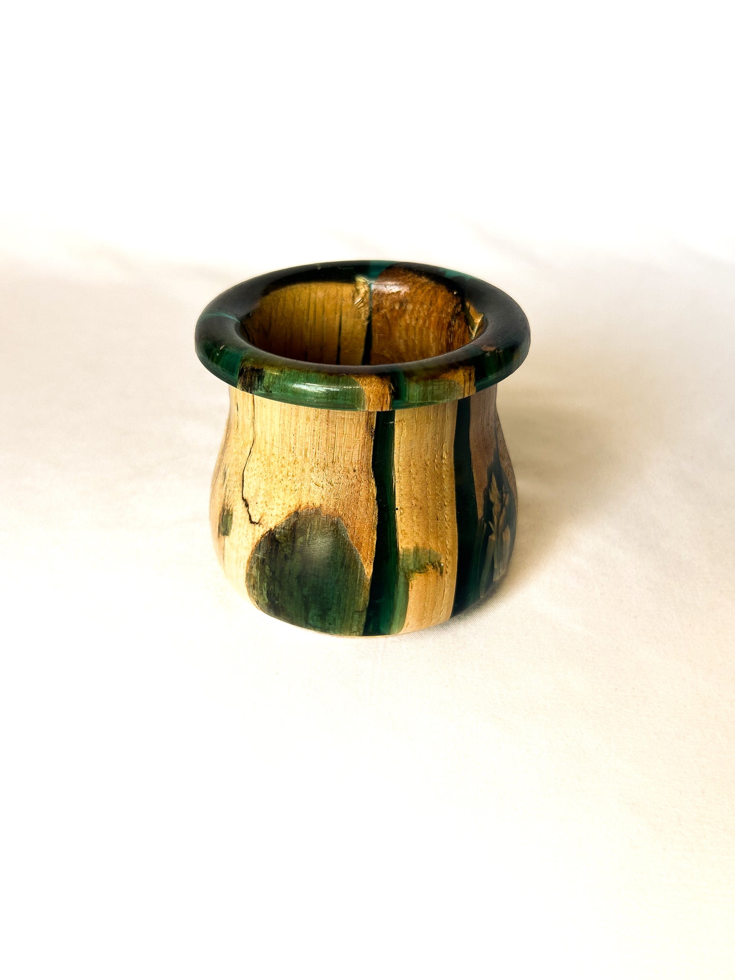 Resin/Hickory Deco Dish