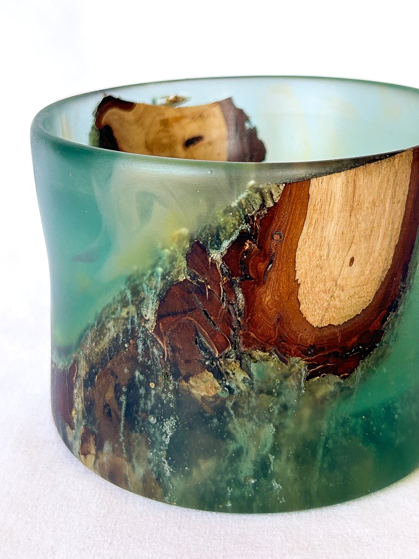 Resin/Oak Ocean Deco Bowl