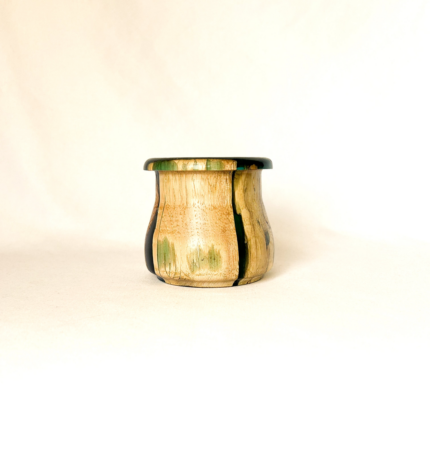 Resin/Hickory Deco Dish